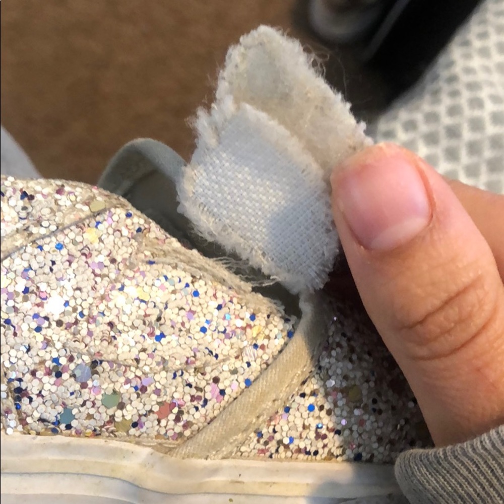 Vans - Picture 2 of 2